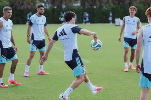 لاعب الأرجنتين: مصر ستكون خصمًا قويًا.. ولابد أن نكون أكثر تنظيمًا